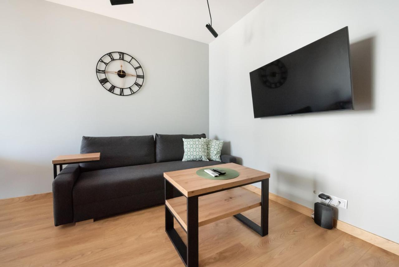 Wola Skwer Happy Apartment Варшава Экстерьер фото
