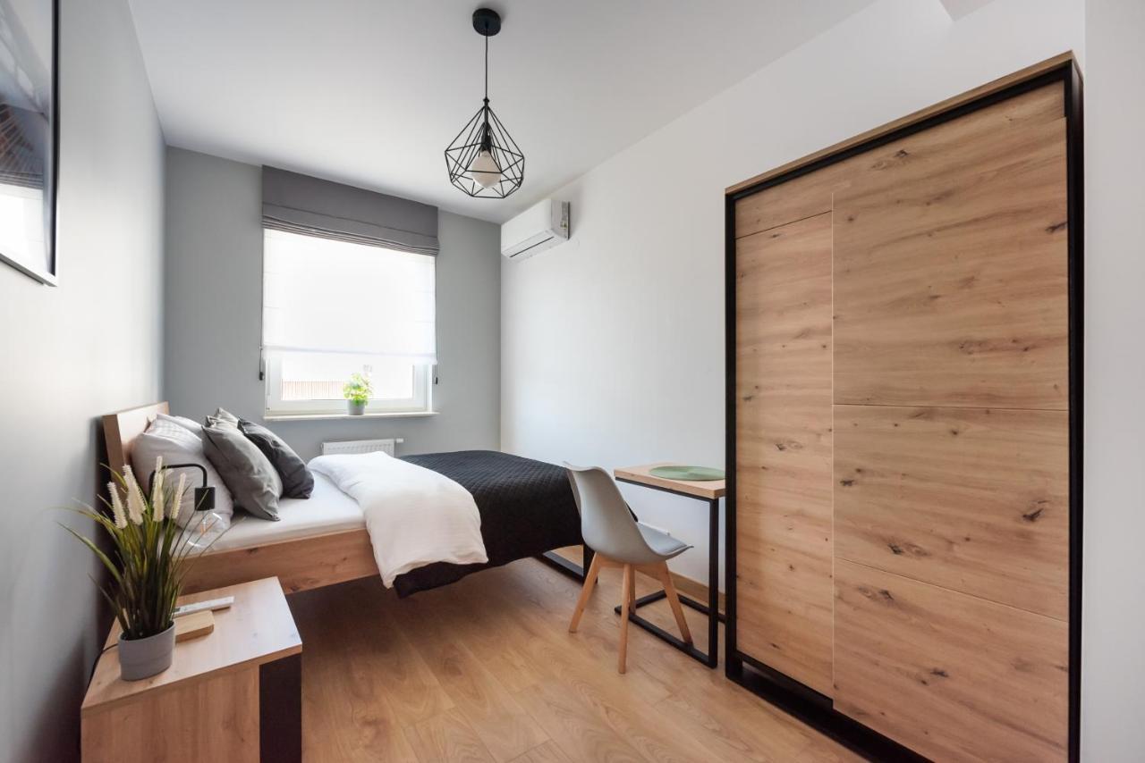 Wola Skwer Happy Apartment Варшава Экстерьер фото