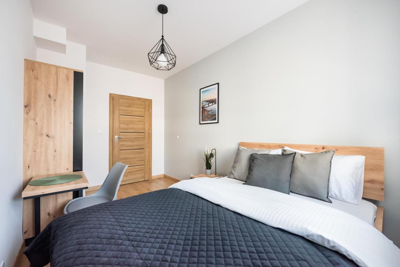 Wola Skwer Happy Apartment Варшава Экстерьер фото