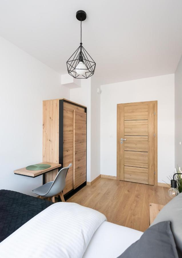 Wola Skwer Happy Apartment Варшава Экстерьер фото